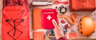 Emergency preparedness first aid kit | CNA Insurance